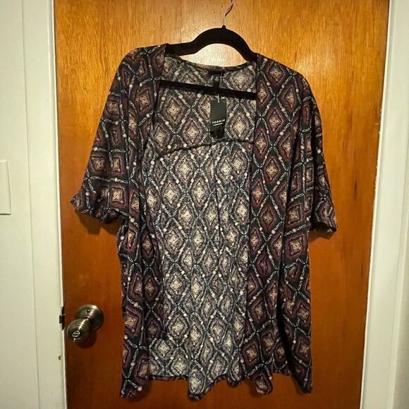 Printed Cover Up  - Picture 7 of 8